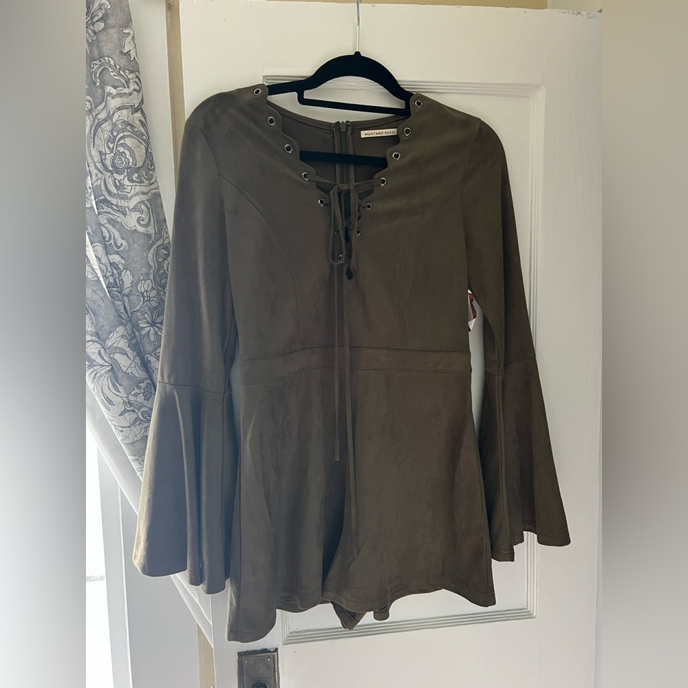 Mustard Seed Olive Lace-Up Bell Sleeve Romper